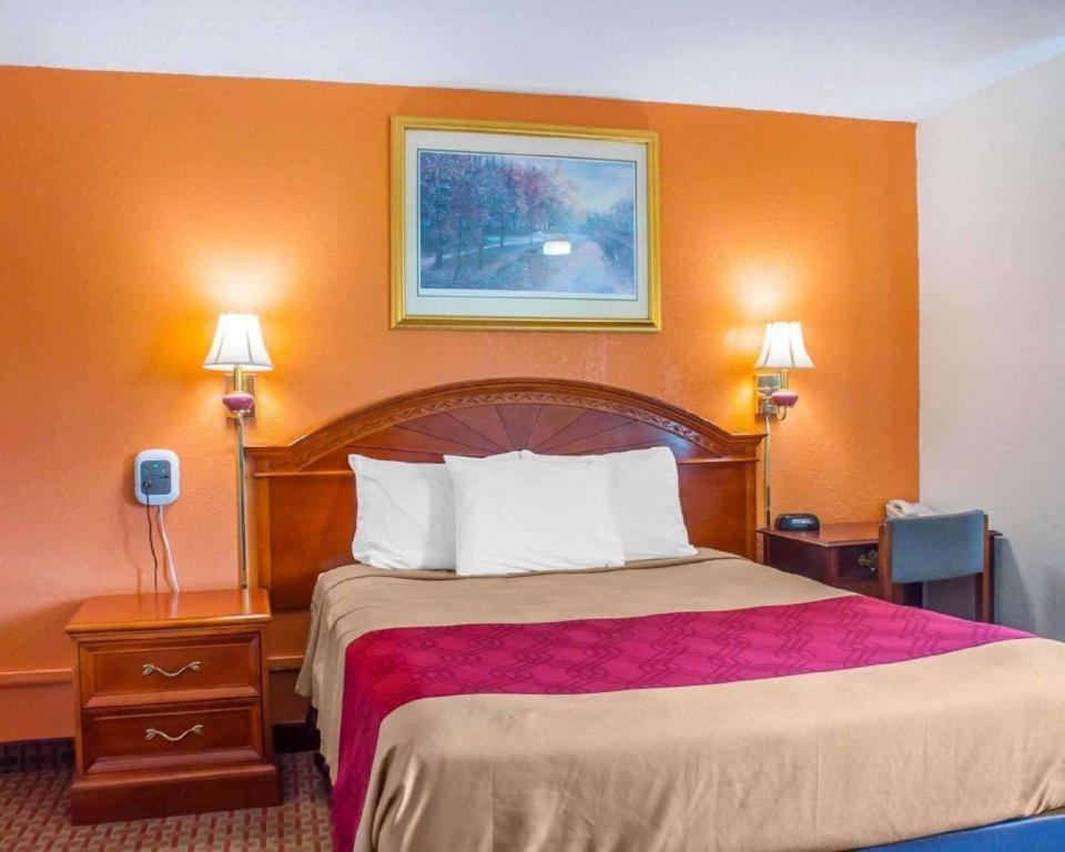 Econo Lodge Cuba I-86 Exteriör bild
