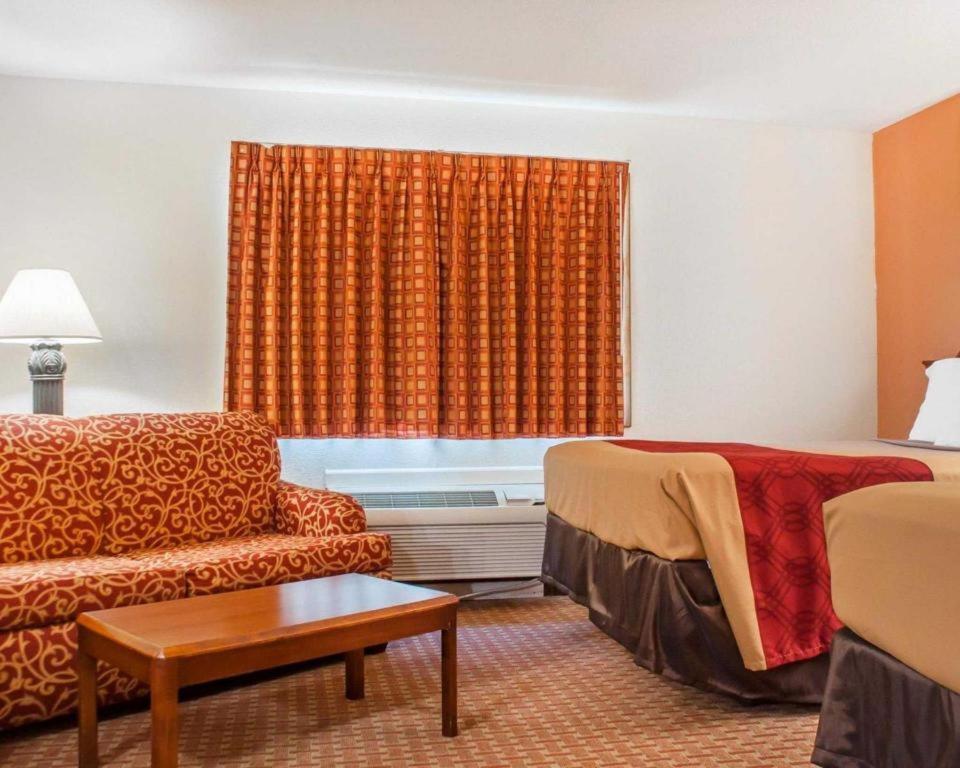 Econo Lodge Cuba I-86 Exteriör bild