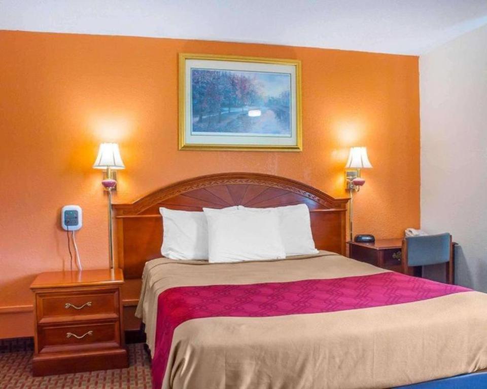 Econo Lodge Cuba I-86 Exteriör bild