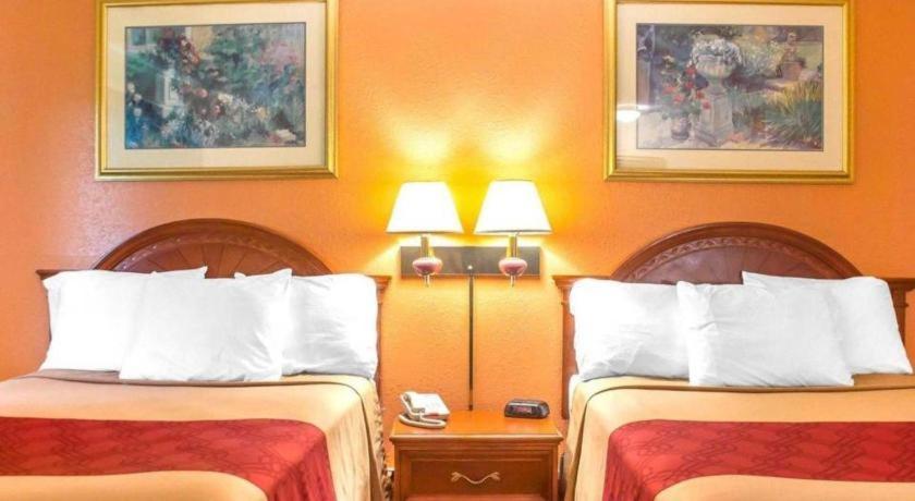 Econo Lodge Cuba I-86 Exteriör bild